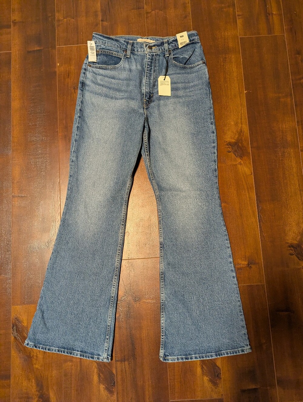 Levi's 70s High Flare Jeans - Picture 4 of 7